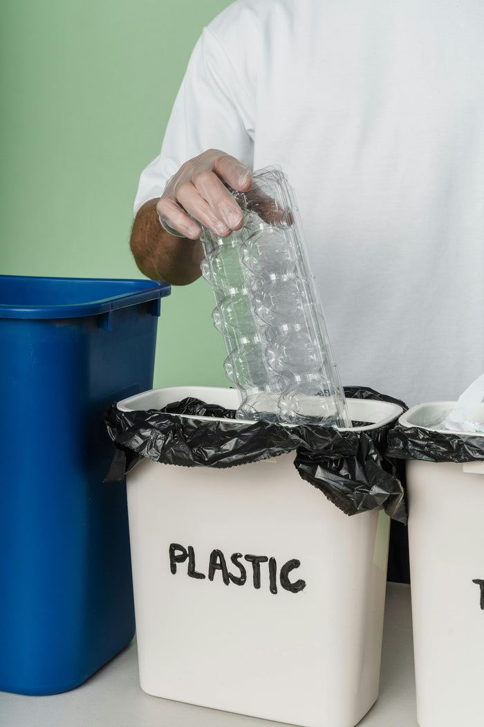 Trash can