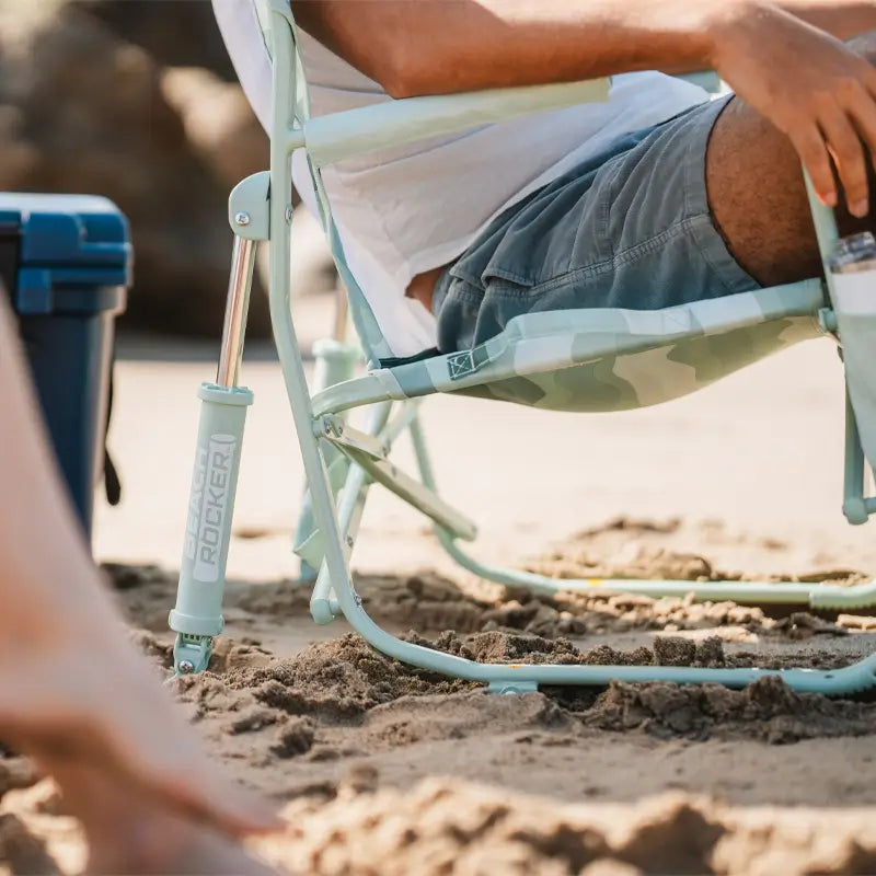 Luxury Camp Beach Rocker - Choice 712 - Heavy-Duty Kickback Rocker with Beverage Holder Detail